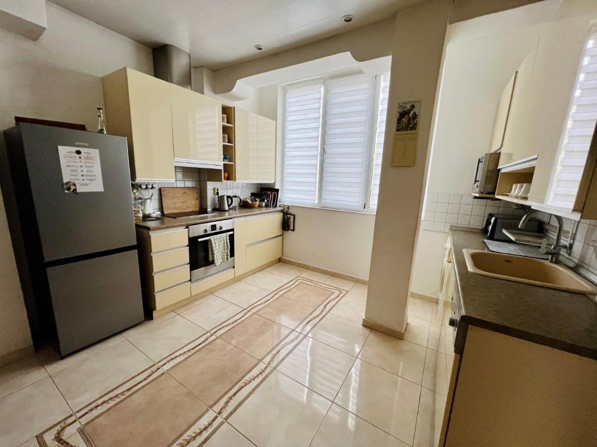 La Gare Apartment Варна Экстерьер фото